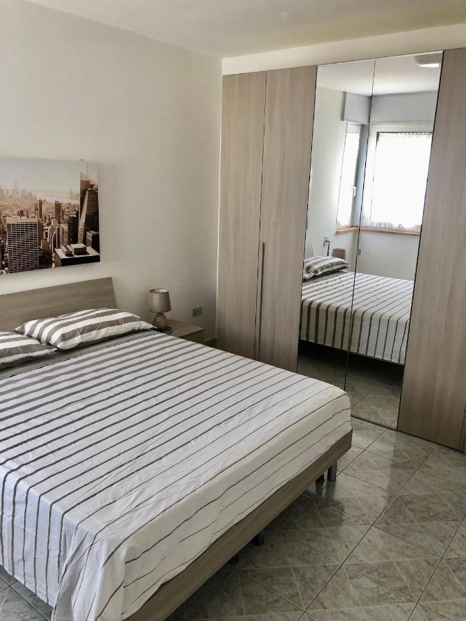 Апартаменты Casa Sul Corso Di Лидо-Марини Экстерьер фото